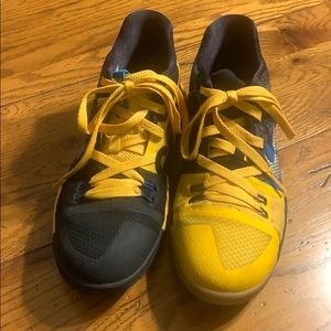 Boys Kyrie Irving basketball shoes